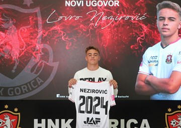 Lovro Nezirović (16) potpisao ugovor: 